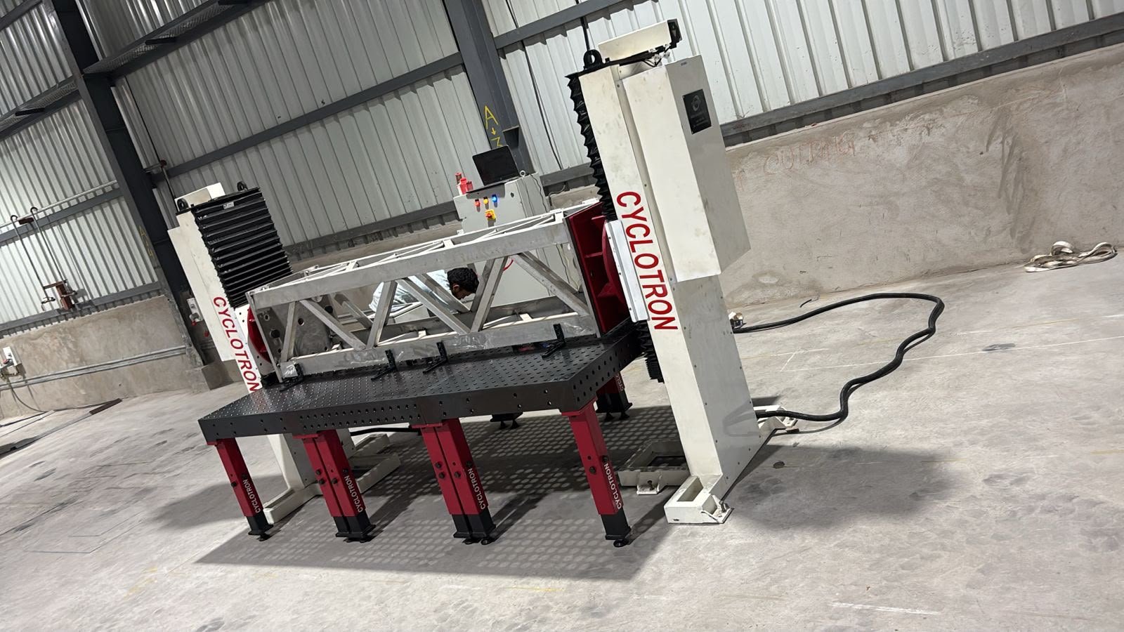 Cyclotron welding positioner system robotic 2